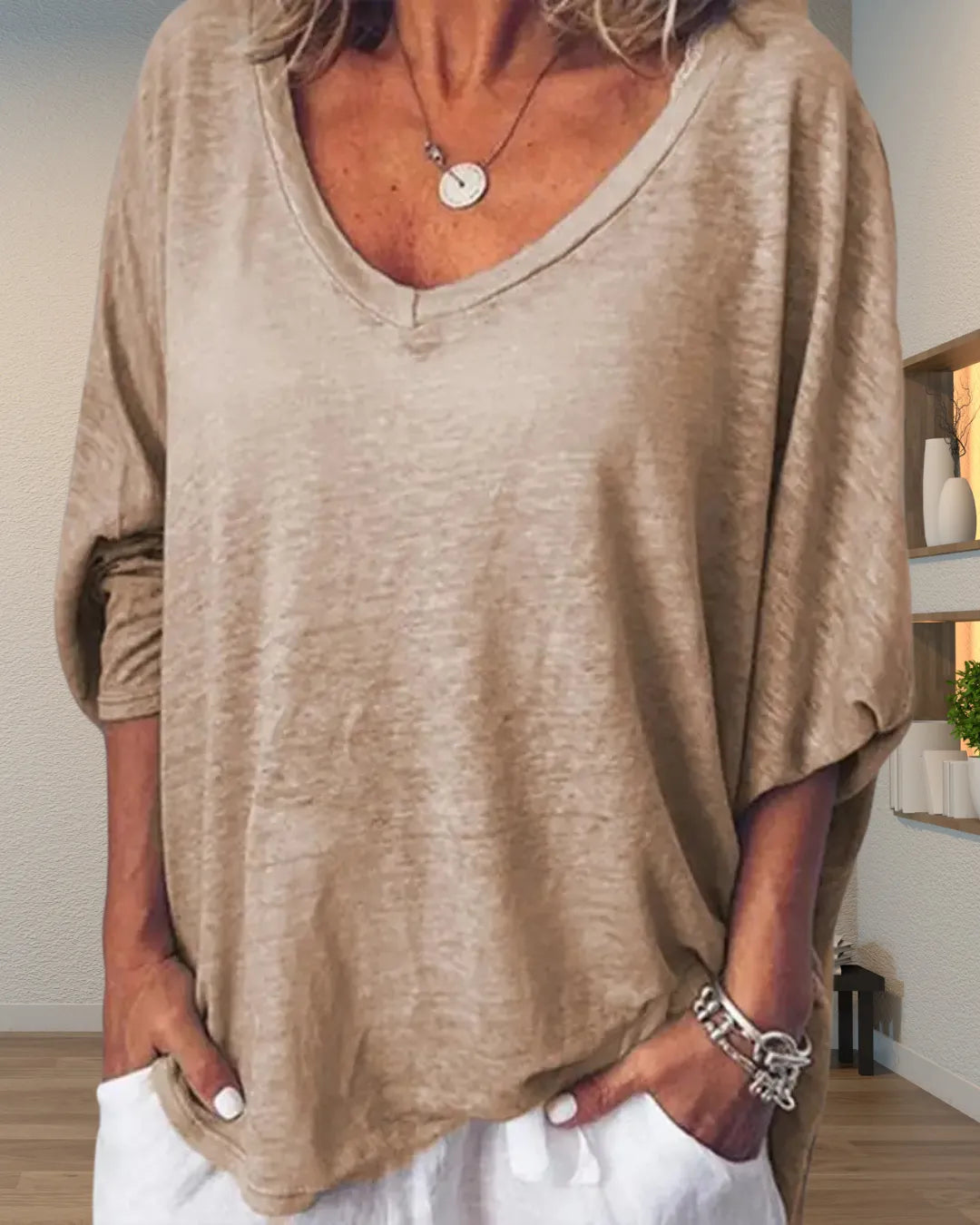 T-shirt ample col V manches 3/4 – léger & respirant