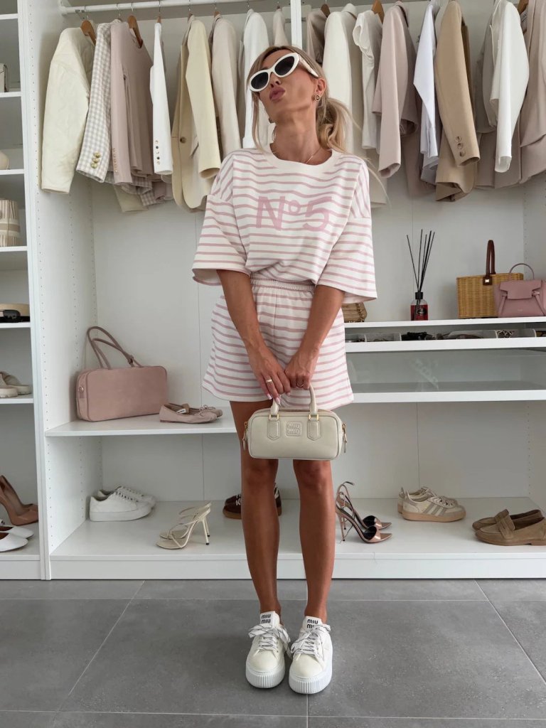 Summer Breeze – Oversized T-Shirt & Striped Shorts Set - Pink | Coziqe